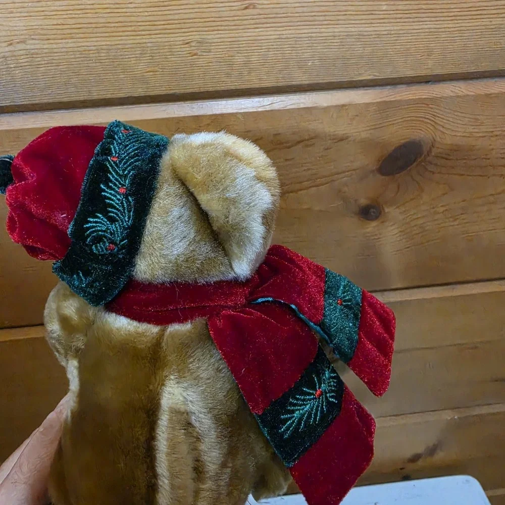 Bundle of 2 Godiva Holiday Christmas Plush Bears 2000 & 2001 10